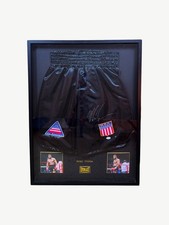 Short Mike Tyson dédicacé encadré certifié Unique Authentique Iron mike Boxe