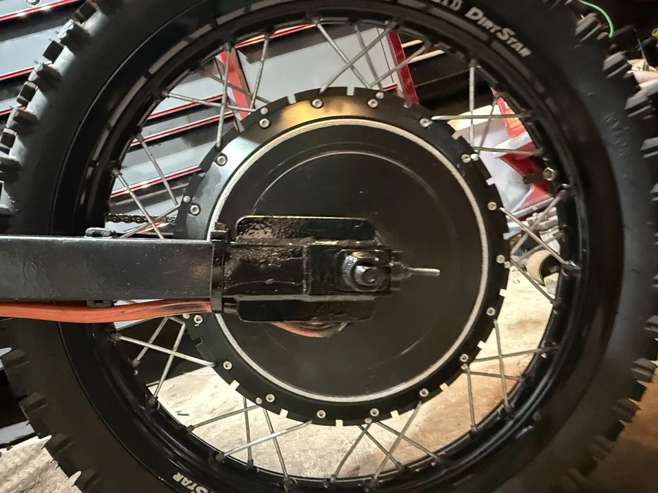 Bombardero sigiloso B52 genuino, no un clon de China actualizado a 30kw 56kw pico extremo Foto 4 de 4