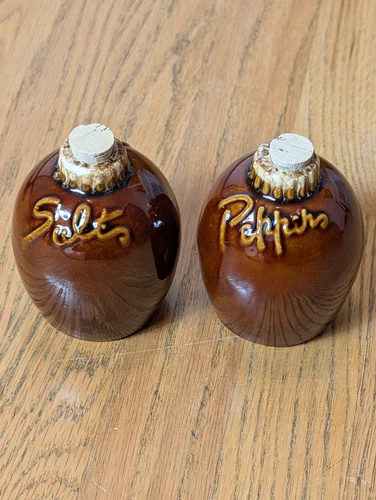 Hull Brown Drip Pottery Oven Proof USA Large Salt & Pepper Shakers w/Corks