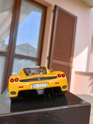 1/18 BBR Ferrari Enzo Yellow Diecast (Hig End) 1057 of 1507 - Imagen 11 de 12