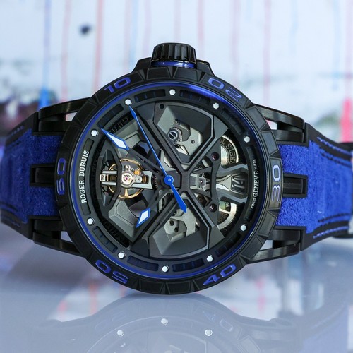 Roger Dubuis Excalibur Spider Huracan Skeleton Carbon Fiber Blue 45mm DBEX0749