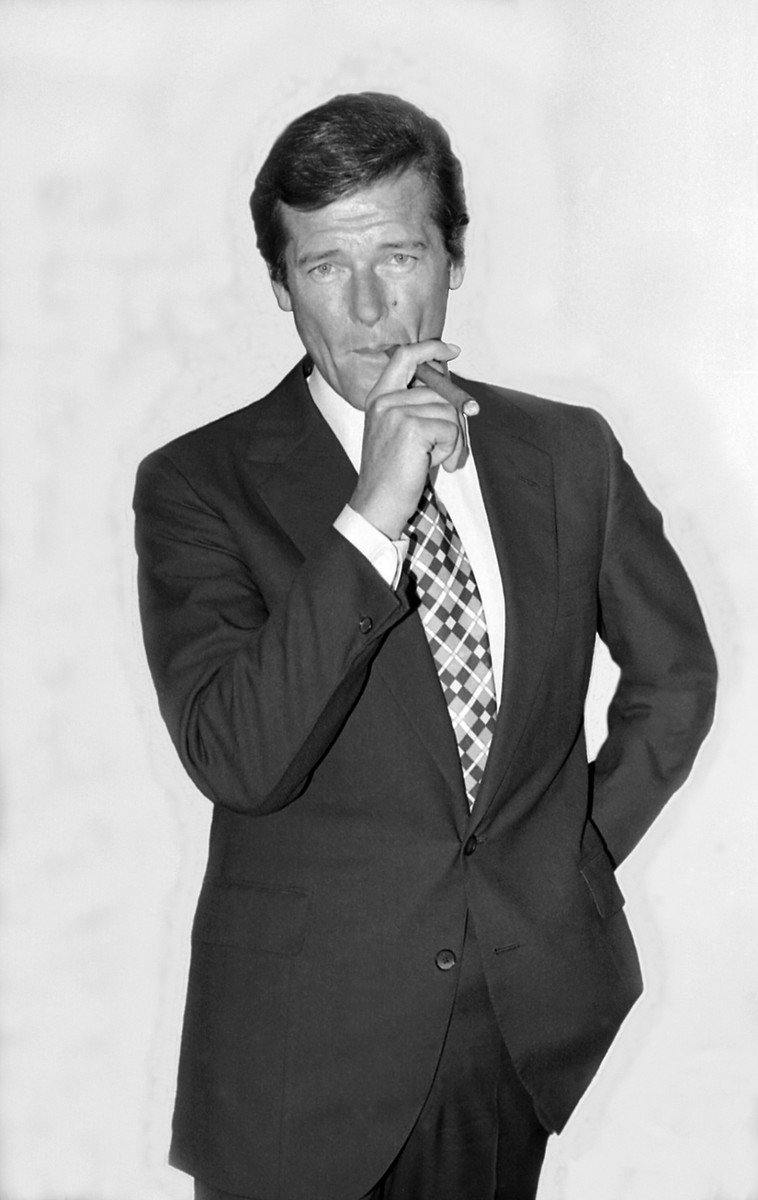 roger moore cigarette photo Roger Moore Smoking Tobacco 8x10 Picture Celebrity Print