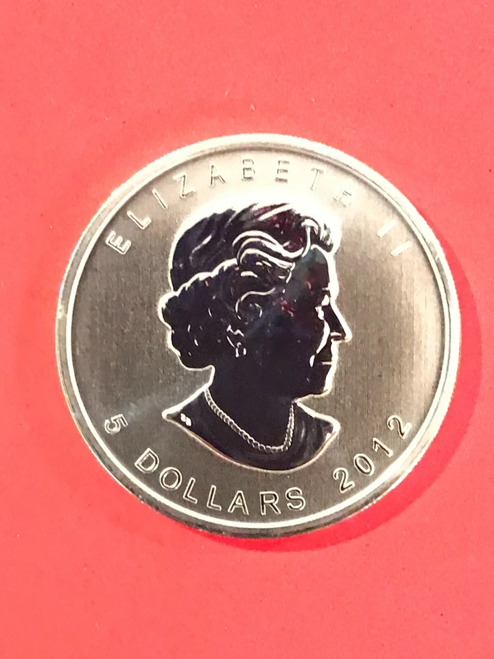 2012 Canada 1 oz Silver Maple Leaf BU - Beautiful Mint Luster on each coin  ! - Image 4 of 4