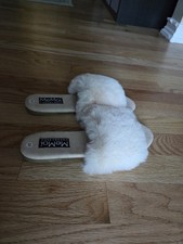 MEMOI COLLECTION PLUSH WOMEN SLIPPERS SIZE SMALL 5-6 US CREAM COLOR SHOES