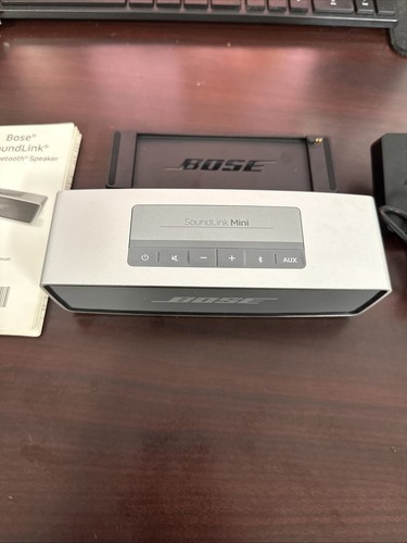 Bose SoundLink Mini Bluetooth Speaker - Silver BLINKING RED LIGHT 🔥