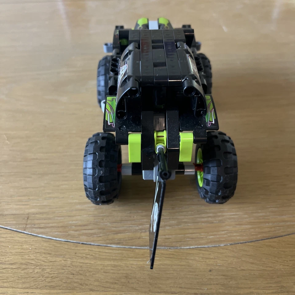 LEGO Technic 42118 Monster Jam Grave Digger, photo 3 of 4