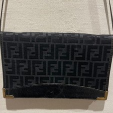 Fendi Logo Black Leather Clutch Bag Detachabl...