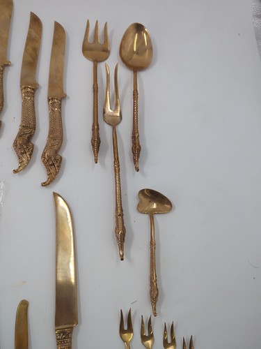 Siam/Thailand Besteck Vintage 47 Teile Bronze/Messing mit Holzgriffen - Bild 11 von 14