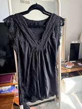 Black Lace Sheath Top M Cap Sleeve V-Neck Short Pullover Casual