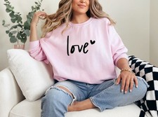 Women  s Love Sweatshirt, Romantic Heart Valentine Gift