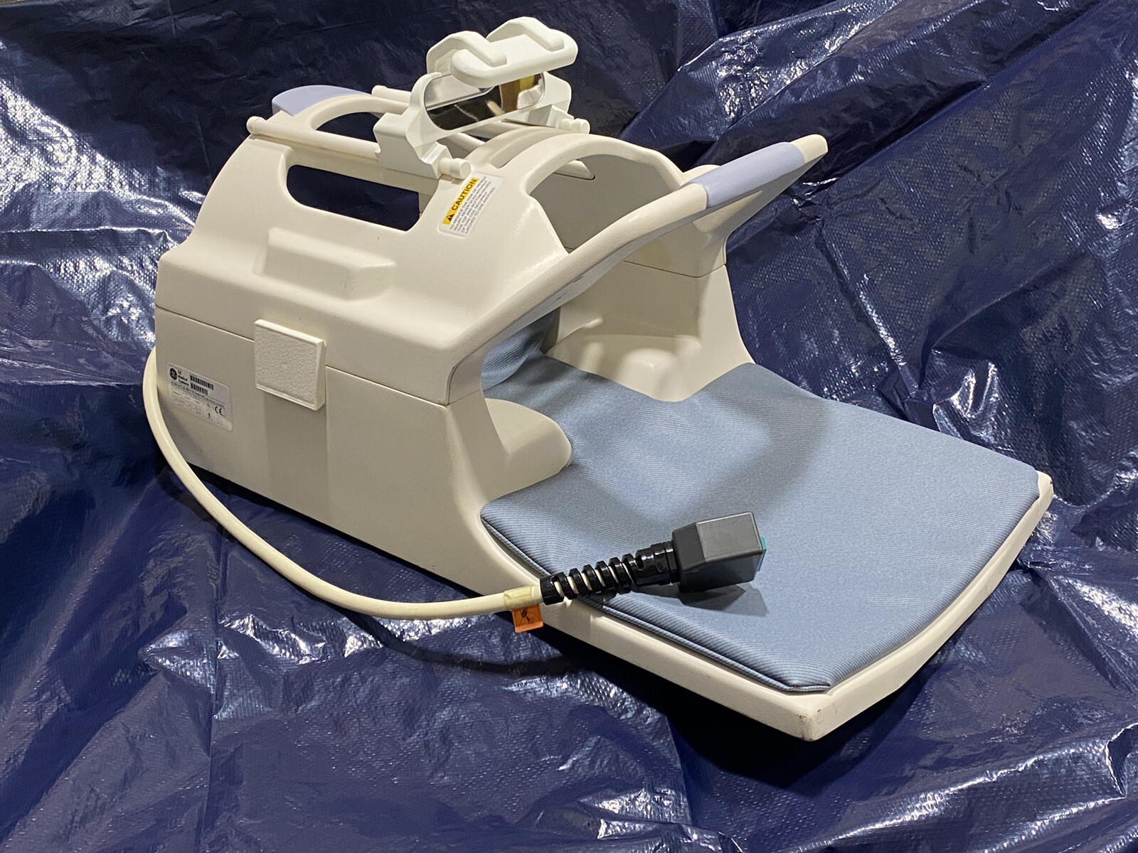 GE 2293668-2 Neurovascular Array Coil 1.5T Signa MRI Testing  