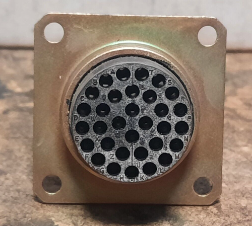 BENDIX #SP02CE18-32P-001 CONNECTOR, WALL MOUNT (32 PINS, CRIMP PINS) Q135 - Picture 4 of 5