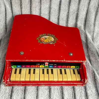 60's Baby Piano Wooden 15 Key Beilei Shanghai China Toy Works But