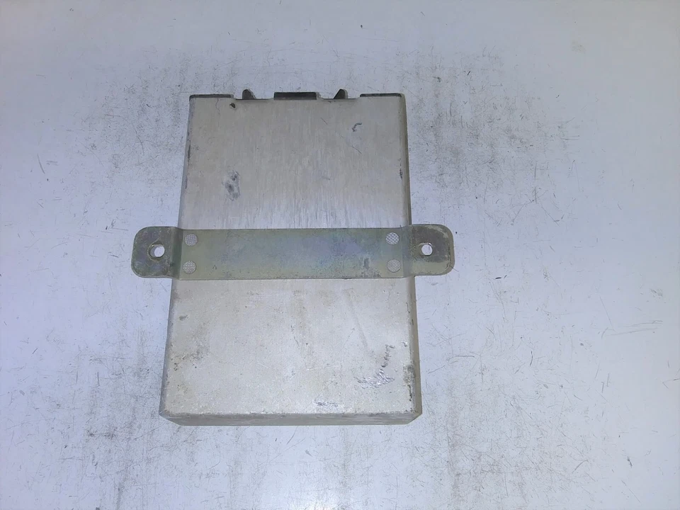 1979 Mercedes-Benz 300SD Cruise Control module 004 545 21 32 - Image 4 of 4