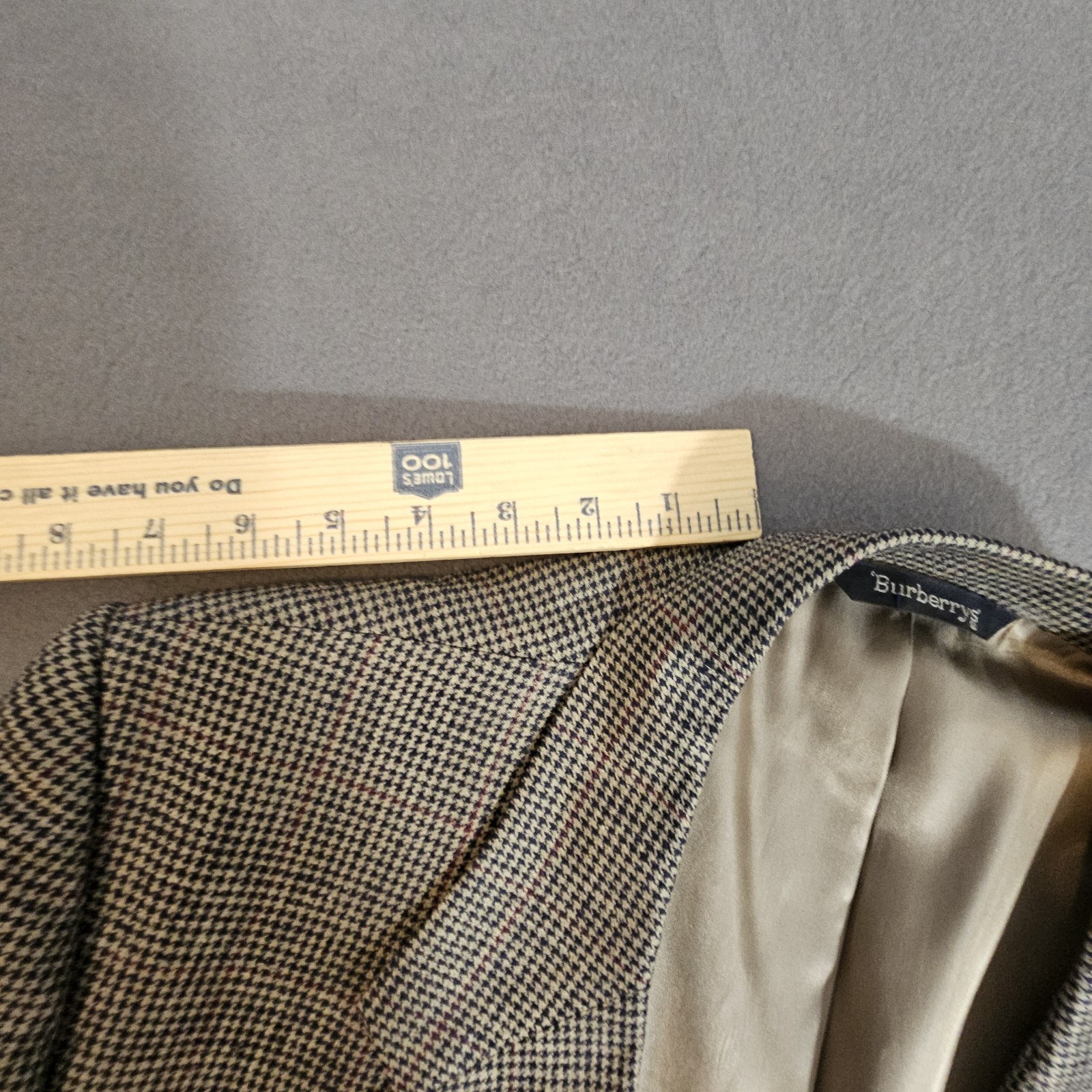 VTG Burberry’s Men’s 100% Silk Blazer SportCoat Houndstooth Measured To Fit thumbnail 22