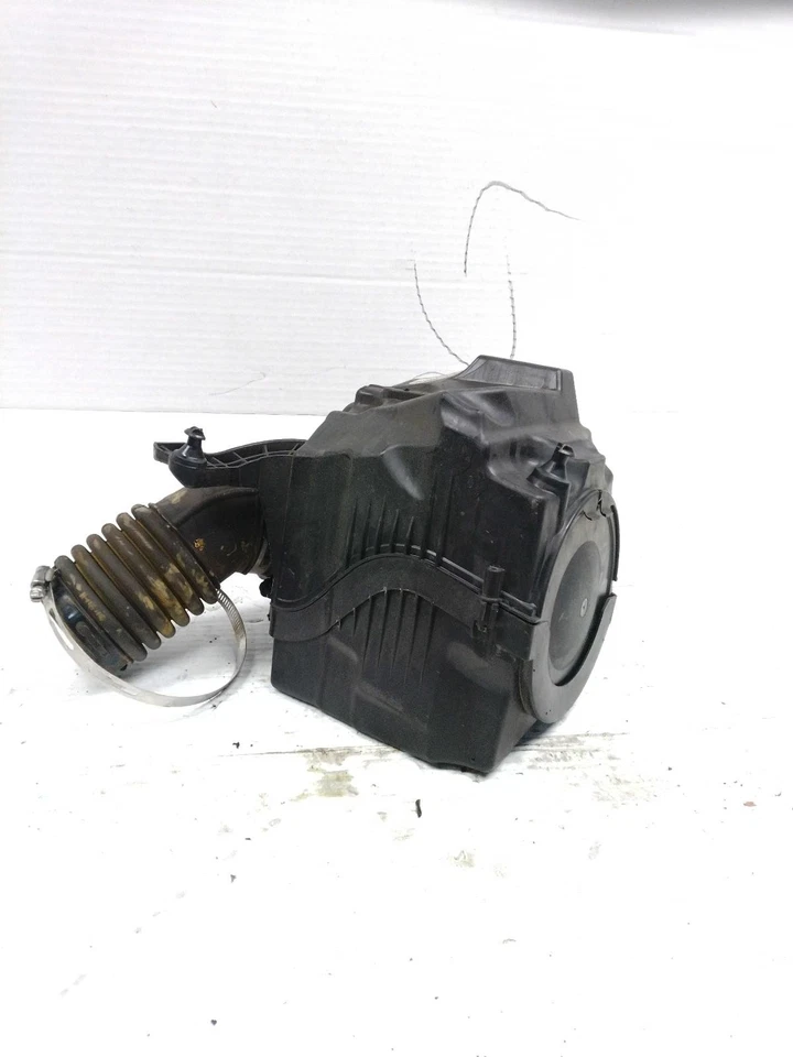 2015 Ford Escape Air Cleaner Assembly OEM Used 2.0L 126K Miles NJ25-21280-523422 - Image 2 of 4