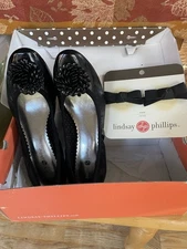 Lindsay Phillips Womens Black Bow kitten Size 8 US 2 Attachments In Box