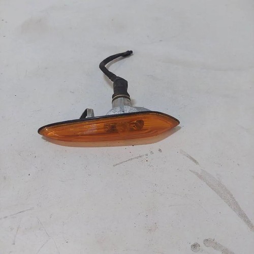 BMW 3 Touring E46 Kotflügelblinker vorne rechts 4166r 2.93 Diesel 34320506