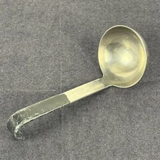 Vollrath Stainless Steel  4 oz. Short Handle Kool-Touch Ladle 118.3ml