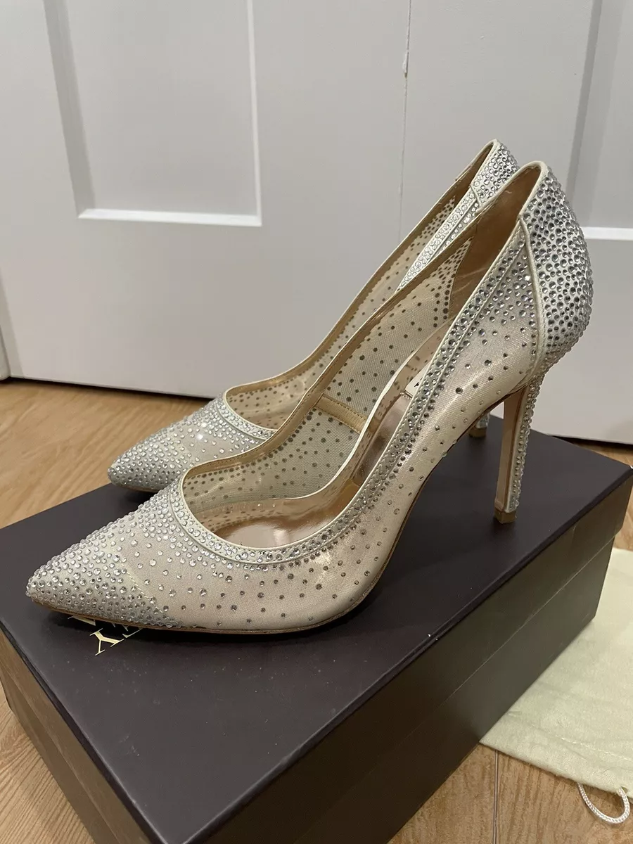 BADGLEY MISCHKA Weslee Pointed Toe Pump Heels Ivory Satin 8.5