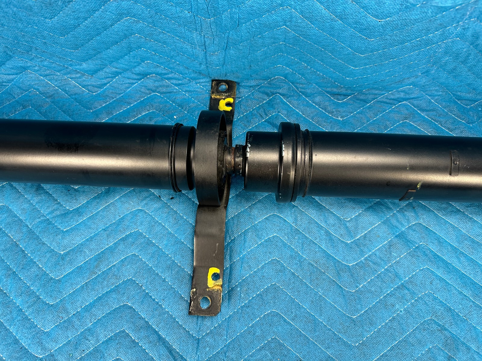 Bentley Contin Flying Spur Rear Drive Shaft Propeller w/Bolts 29k 2006-2012 OEM