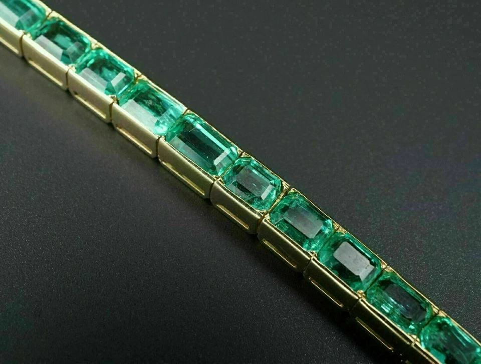 Brazalete de tenis para mujer talla esmeralda verde de 7 quilates enchapado en oro amarillo de 14 k Foto 3 de 4