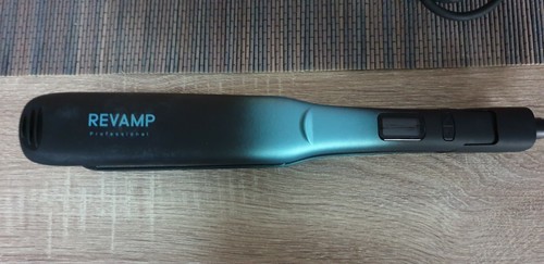 REVAMP Wide Ultra X Shine Ceramic Hair Straightener - Black