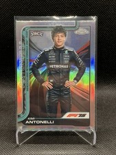 2025 Topps Chrome Formula 1 F1 Kimi Antonelli Portrait RC Rookie Refractor #8