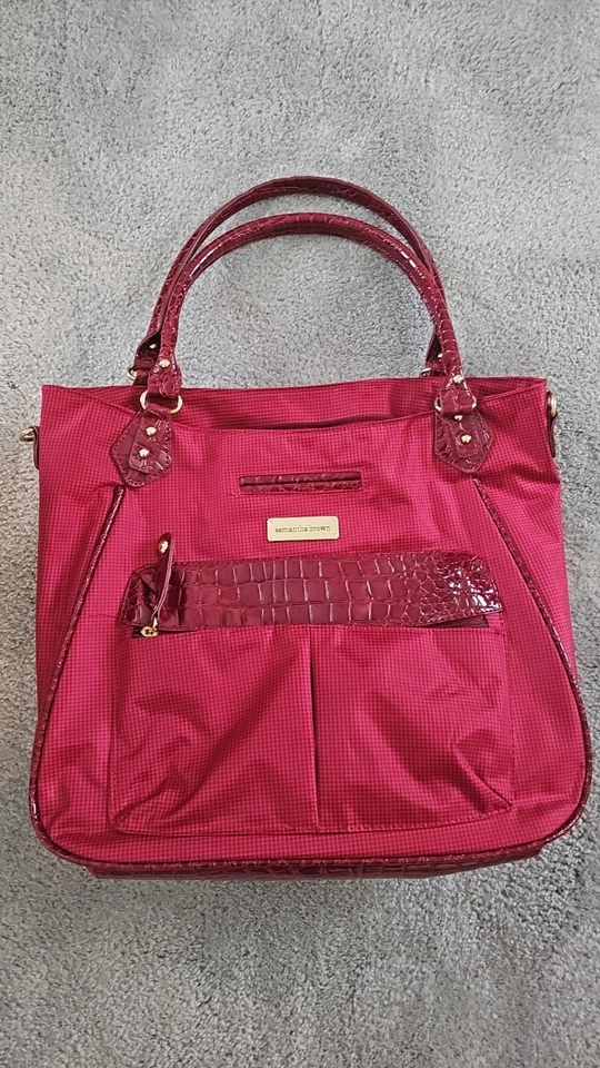 Samantha Brown Red 2 Piece Spinner Carryon Luggage Set  - Image 4 of 4