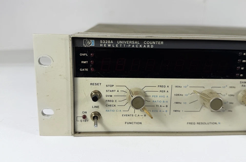 Contador universal vintage HP Hewlett-Packard 5328A 500 MHz con cable Foto 3 de 4