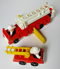 Fisher Price Little People Fire Truck Set 346 Complete W/Extra Fire Truck  Man