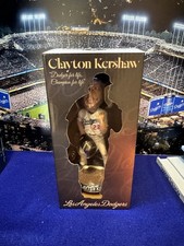 Clayton Kershaw Signs Exclusive Autograph Deal with Topps 4