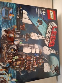 Genuine Lego Set Lego Movie 70810 - Eisenbeard's Sea Cow + OBA + Original Box