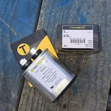 Pair of Titan PRO TOC7.5 & TOC5 Motor Run Capacitor MFD 370 Volt - Oval