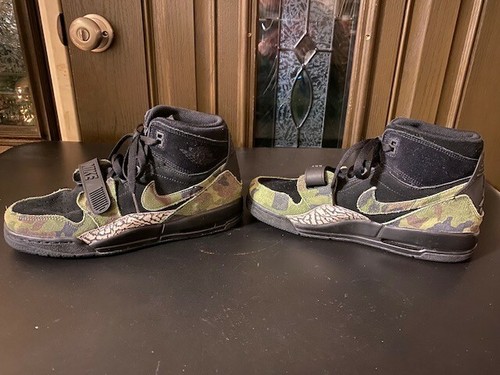 RARE Nike Air Jordan Legacy 312 Black 