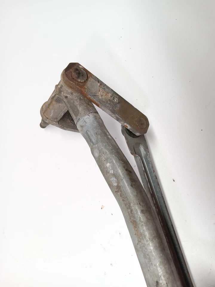 1995-2001 VOLKSWAGEN GOLF GTI WINDSHELD WIPER MOTOR W/ LINKAGE OEM, 620-58359 - Image 3 of 4