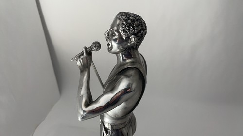 Queen Freddie Mercury Style Statue About 18x14x34cm / 1.2㎏ in 2005 Silver Dreams - Picture 6 of 20