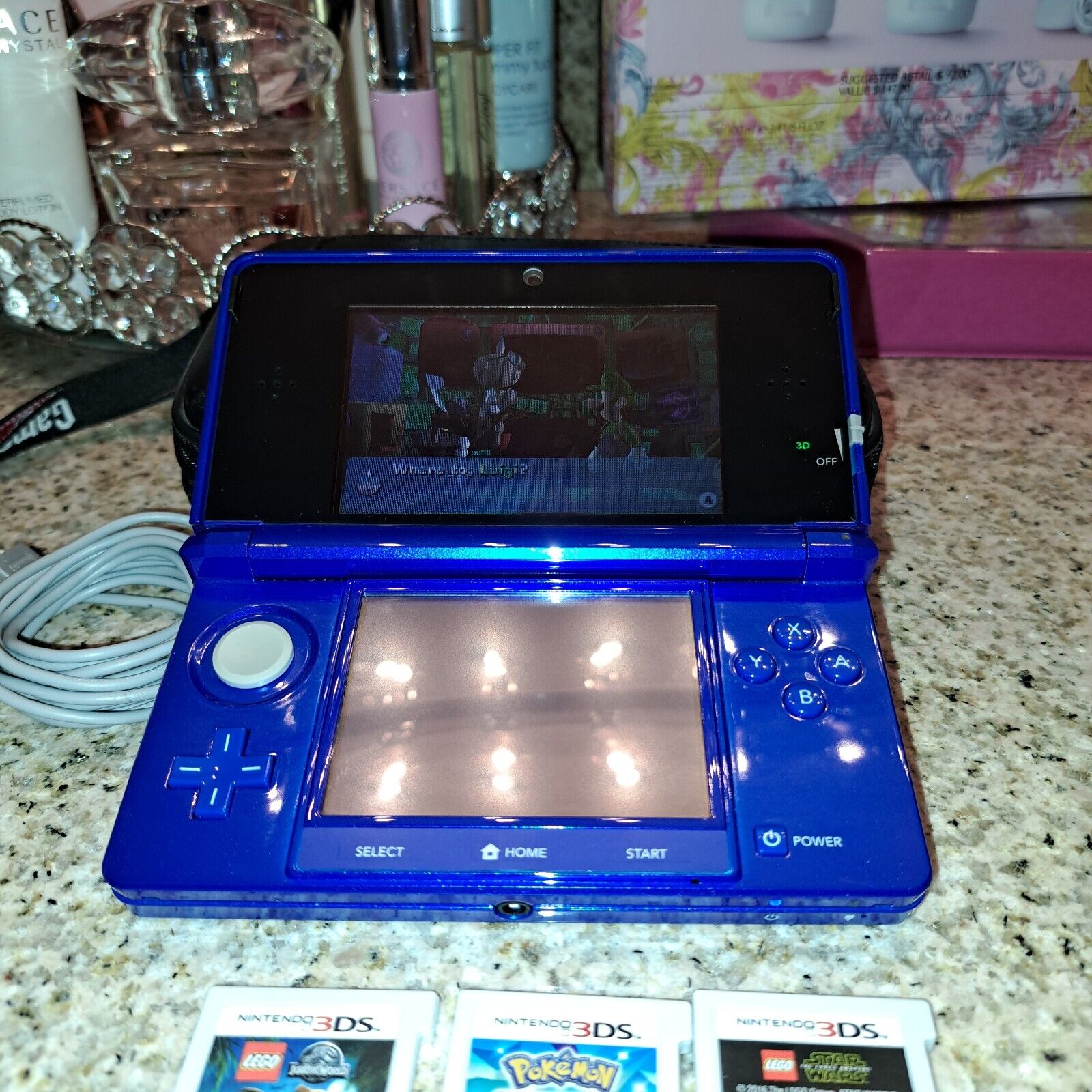  Cobalt Blue Nintendo 3DS System With Luigi's Mansion