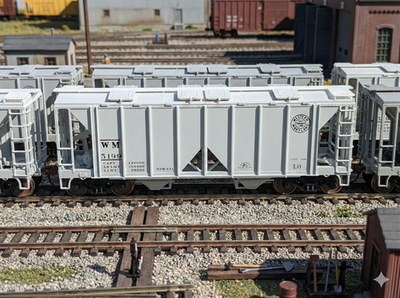 #ad BOWSER 55671 HO Western Maryland #5199 70 Ton 2 Bay Covered Hopper $20.00