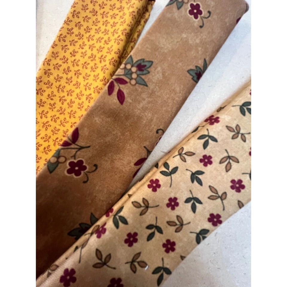 Cuarto Graso de Varios Diseñadores Crema, Amarillo y Marrón--6 Piezas Tela Moda Foto 4 de 4