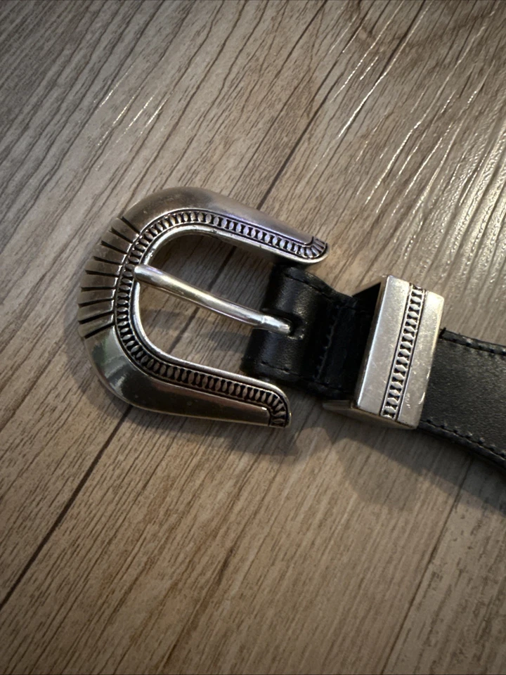 Cinturón de cuero Cabelas 1991 vintage metal plateado animal concho animales talla 28-31 Foto 2 de 4