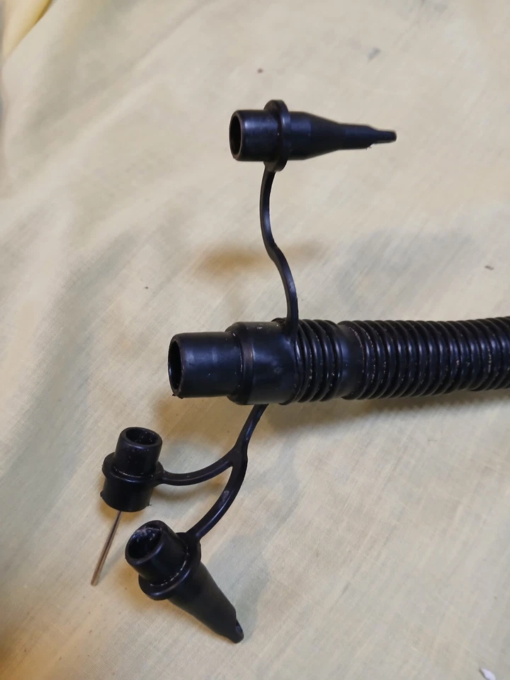 INTEX DOUBLE QUICK III S HI-OUTPUT DUAL ACTION AIR PUMP 68615 Foto 3 de 4