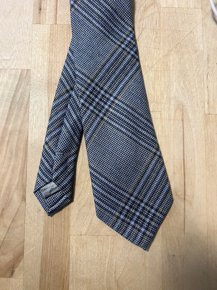 Nova gravata xadrez de lã Indochino Glen azul cinza e xadrez dourado - 100% lã - Imagem 3 de 4