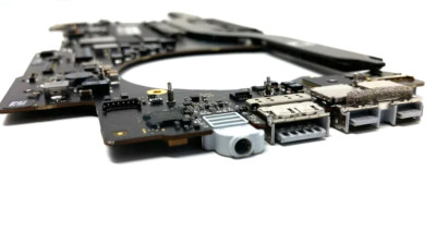 ME665LL/A  2.7GHz i7 Logic Board 8GB For 15'' MacBook Pro A1398 Early 2013