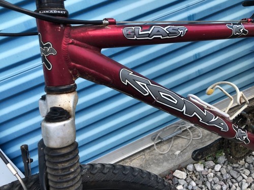 Kona Blast Mountain Bike- 16” Frame - Rockshox- 26” Wheel Shimano - Picture 21 of 24