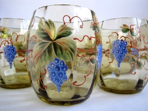 Lot De 10 Verres Anciens Motif Grappe De Raisin - Hauteur 10cm, Vintage