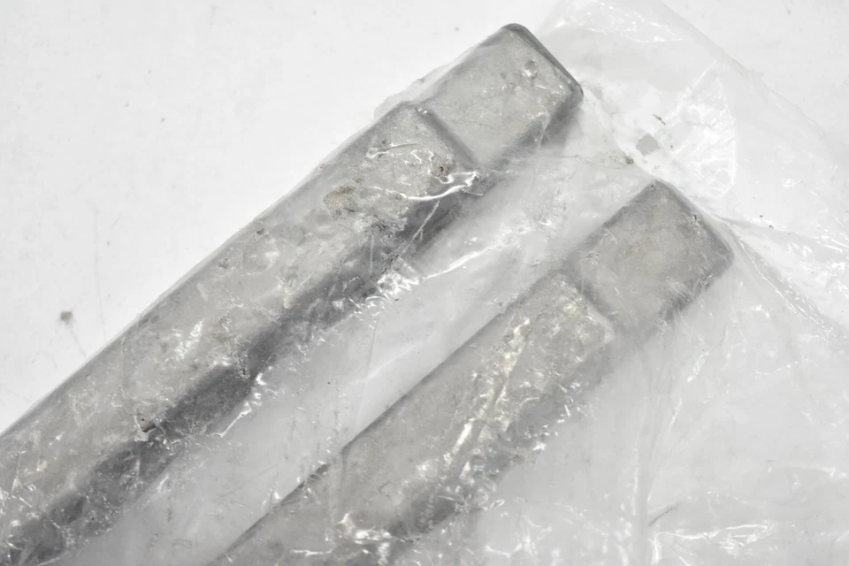 Abrazadera de correa Gibraltar de acero forjado en forma de U 2-3/8" de ancho x 1-1/8" de alto x 8" OAL Foto 4 de 4