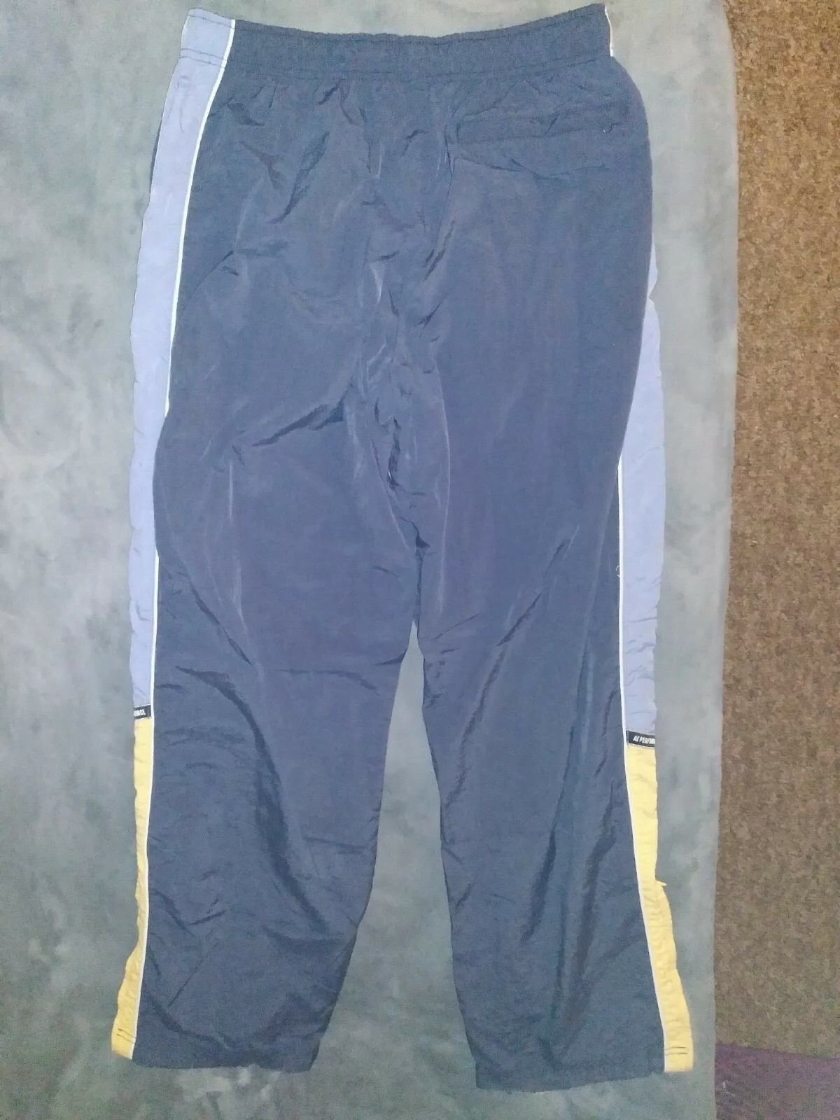 American Eagle Performance Blue & Yellow Athletic… - image 2