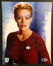 JERI RYAN "STAR TREK" SIGNED 8x10 PHOTO #1 AUTHENTIC BECKETT REPRINT