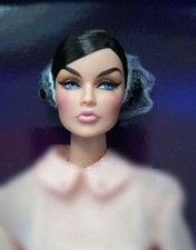 NUDE 2021 CONVENTION En Pointe Violaine Perrin Doll Nu Face Integrity Toys IT FR